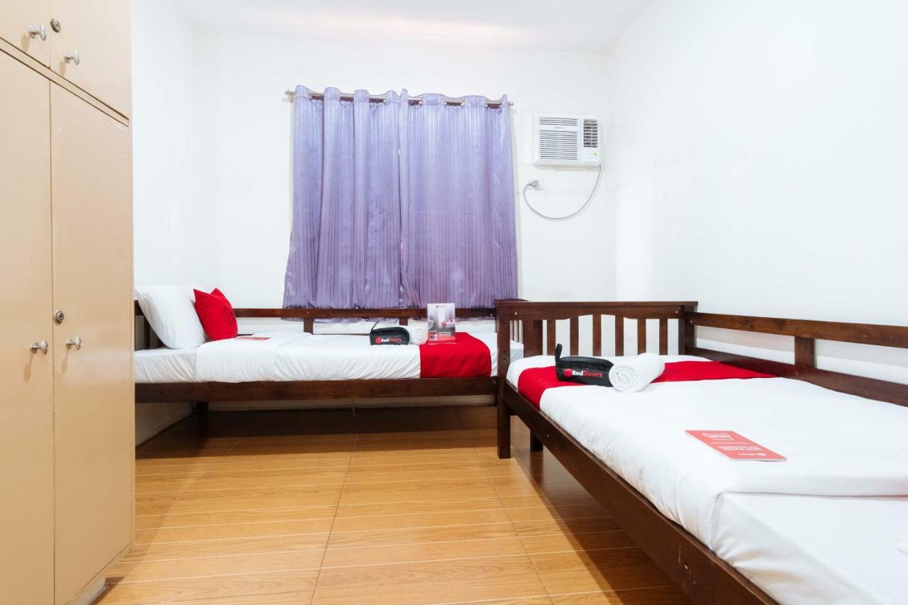 Reddoorz Near Robinsons Place マニラ市 エクステリア 写真